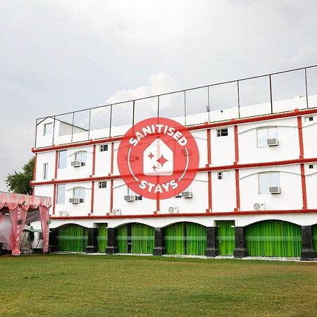 Oyo 41923 Prema Kunj Resort Jhānsi Buitenkant foto