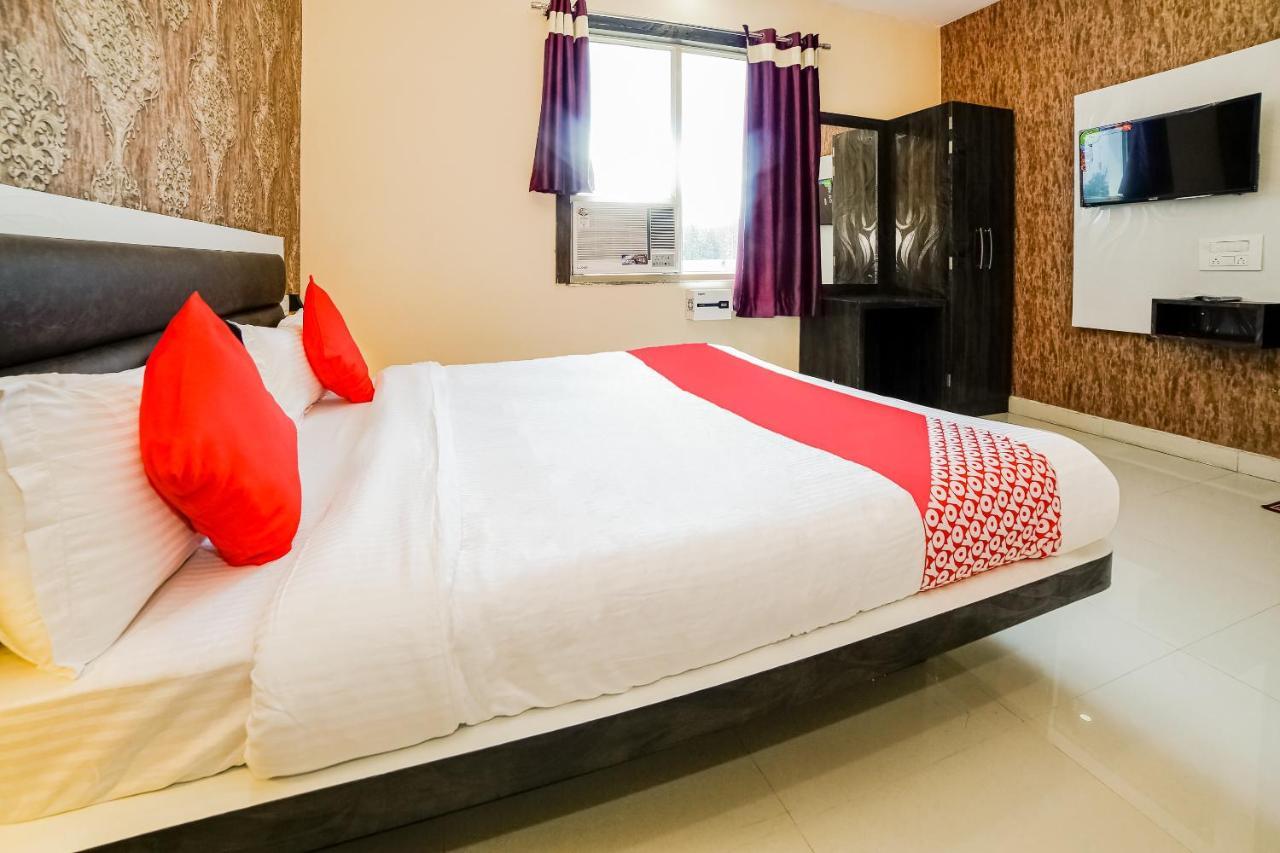 Oyo 41923 Prema Kunj Resort Jhānsi Buitenkant foto